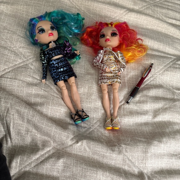 Colorful Rainbow High Special Edition Junior High Fashion Dolls - Picture 8 of 8